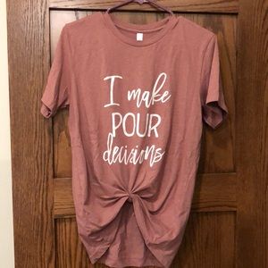 I make POUR decisions 🍷 t-shirt✨